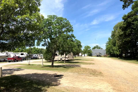 Pavilion RV Park
