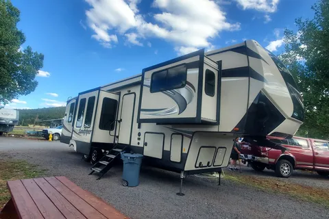 Railside RV Ranch