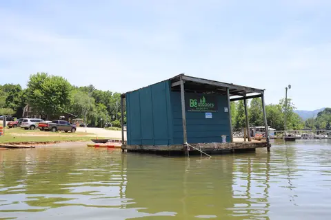 Almond Boat and RV Park