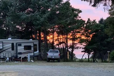 Honey Bear By the Sea RV Resort