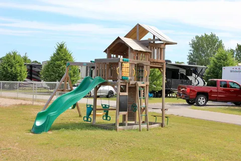 Holiday Park Campground