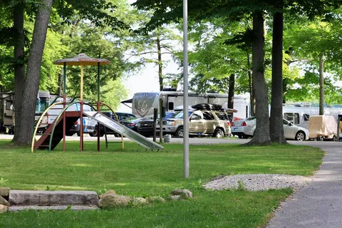 Holiday Park Campground