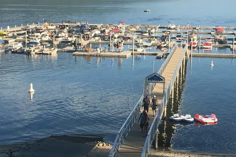 Mabel Lake Resort and Airpark