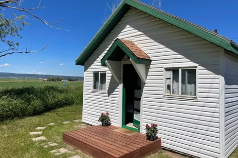 Jolley Camper RV and Cottages
