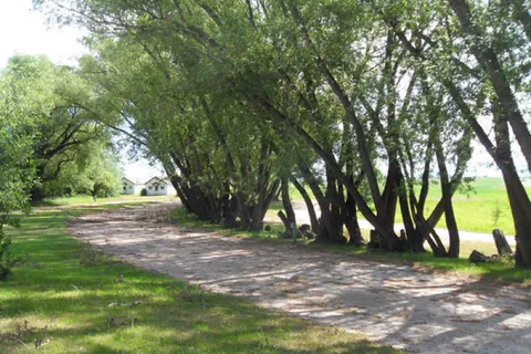 Jolley Camper RV and Cottages