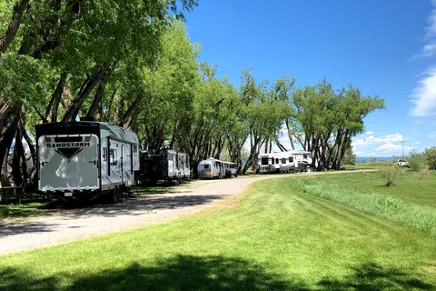 Jolley Camper RV and Cottages