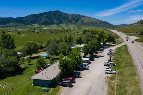 Lost Trail - Motel, RV Park, and Campground