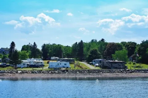 Seaview Campground and Cottages