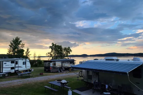 Seaview Campground and Cottages