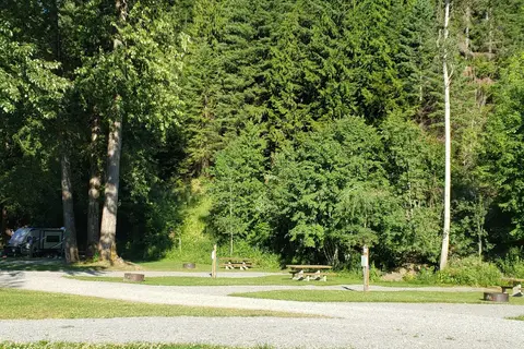 Alberts Landing Campground RV Park and Store