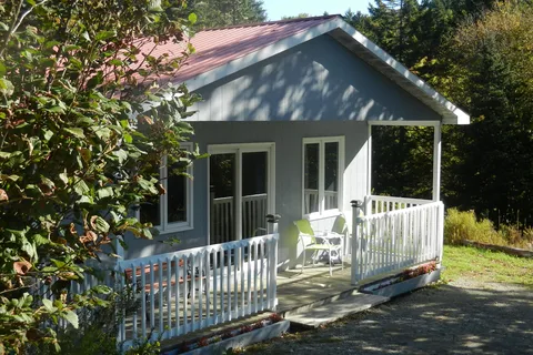 Bayview Motel, Chalets, and RV Park