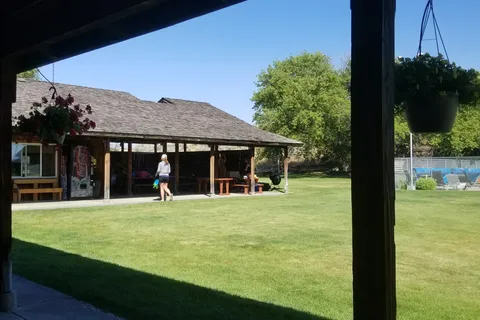 Rimrock Meadows