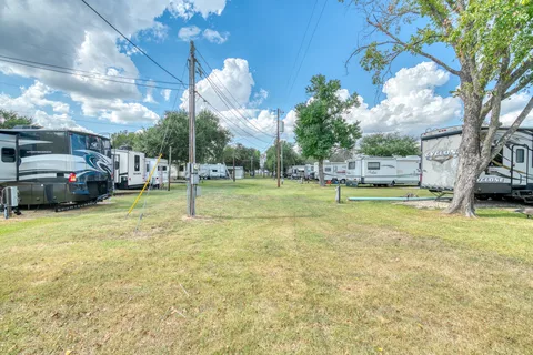 BCs Village 21 RV Park