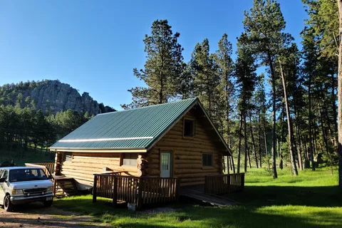 Custer Mountain Cabins and Campground