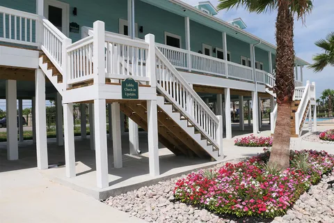 Big Spot RV Resort Galveston San Leon