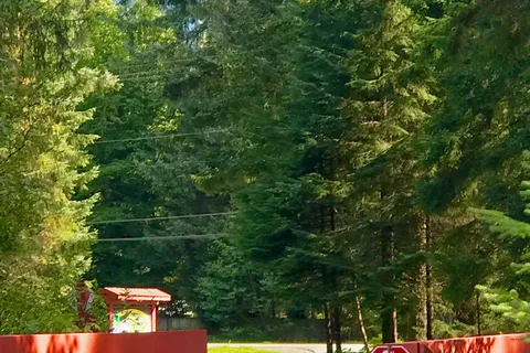 Glacier Nalu Campground Resort