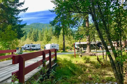 Glacier Nalu Campground Resort