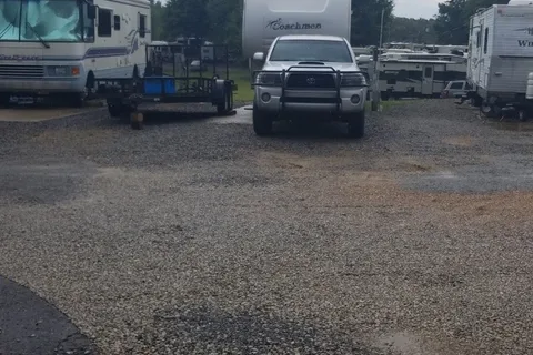 Travelers Camper Park Campground