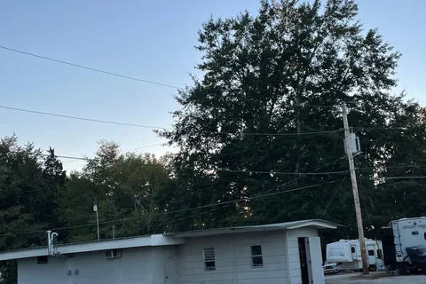 Travelers Camper Park Campground