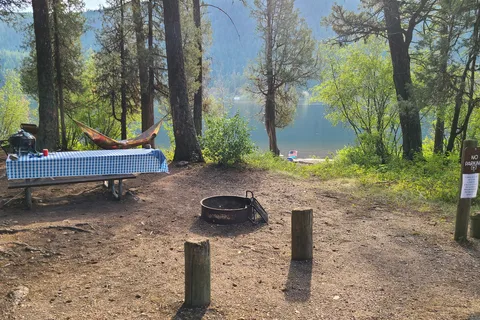 Salmon Lake State Park