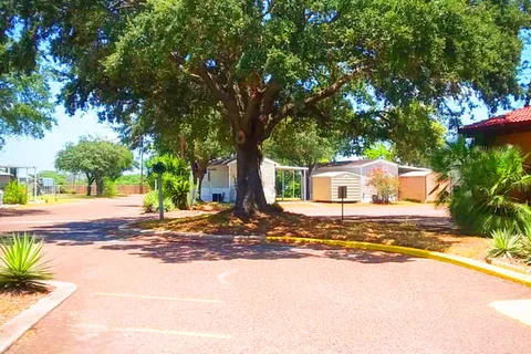 The Fig Tree RV Resort
