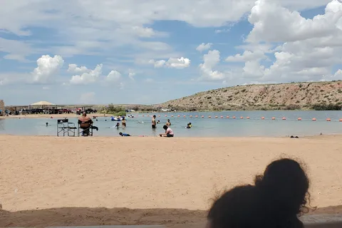 Lea Lake - Bottomless Lakes State Park