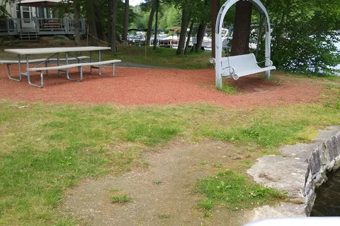Lake Manchaug Campground