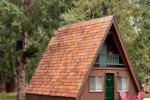 Kokanee Chalets RV Park and Campground