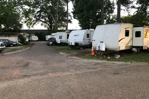 Courtney's RV Park