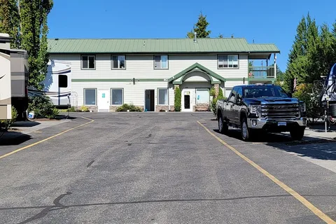 Maple Grove RV Resort
