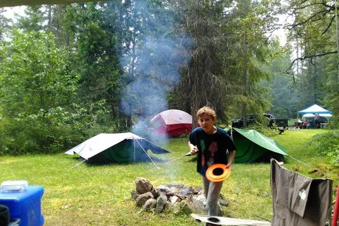 Lemon Creek Lodge and Campground