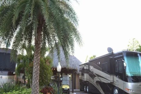 Aztec RV Resort- Motorcoach