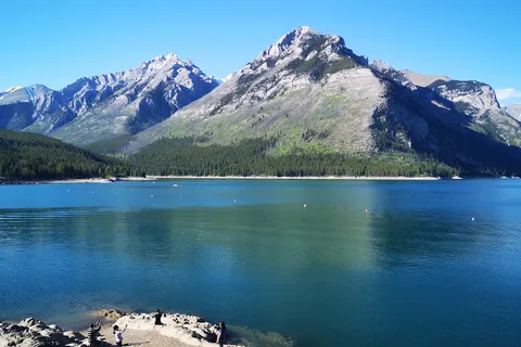 Two Jack Lakeside - Banff National Park