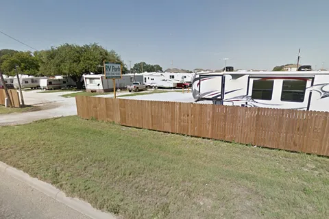 Hwy 97 E RV Park