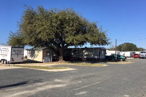 Hwy 97 E RV Park