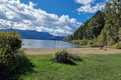 Sproat Lake Provincial Park Campground