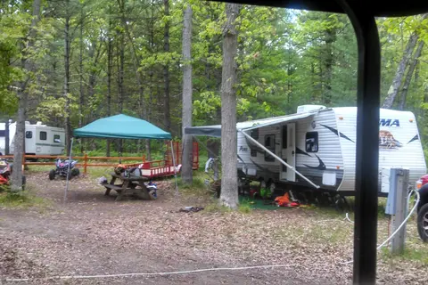 Ann's Putman Lake RV Park and Campground Inc