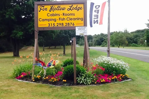 Fox Hollow Salmon River Lodge