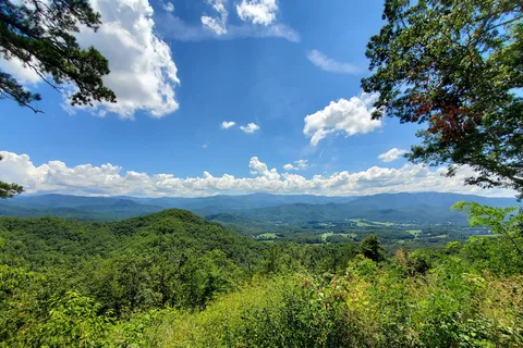Townsend / Great Smokies KOA Holiday
