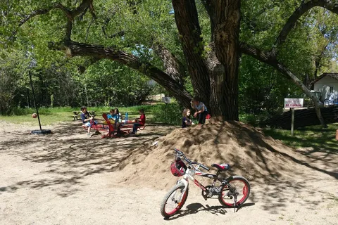 11 Bridges Campground and Cabins