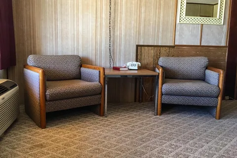 Ozark Trail Motel and Restaurant RV Campsite