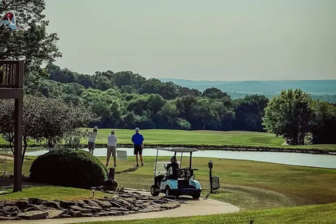 Eagle Crest Golf & RV Park