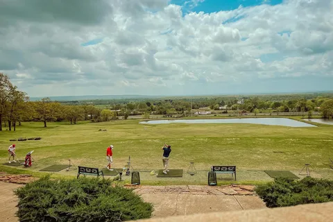 Eagle Crest Golf & RV Park