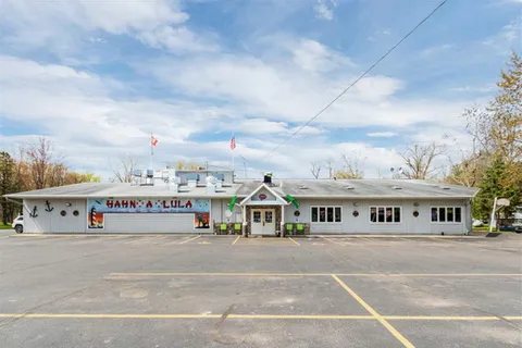 Hahn-a-Lula Resort