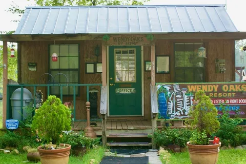 Wendy Oaks RV Resort