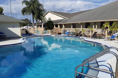 Sundance Lakes RV Resort
