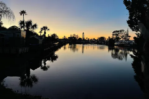 Sundance Lakes RV Resort