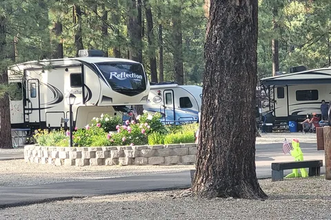 Clio's Rivers Edge RV Park