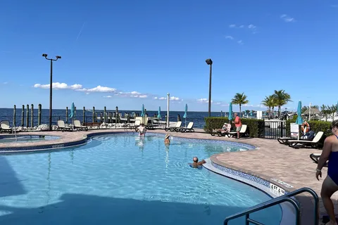 Keys Palms RV Resort