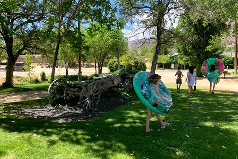 Keoughs Hot Springs and Campground